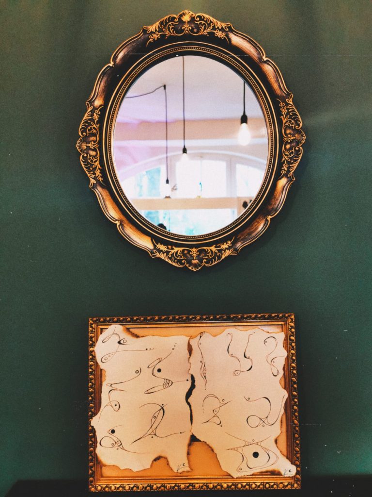 Kaja's wannado tattoos mit Spiegel